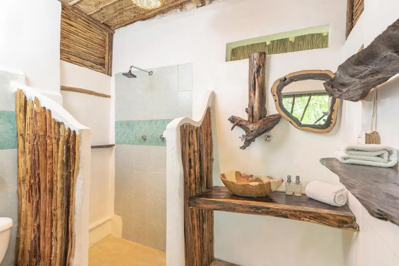 Yaxchen Tulum Cabanas & Cenote