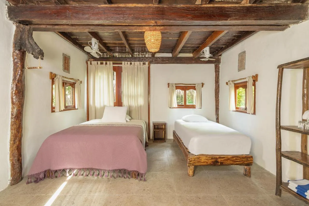 Yaxchen Tulum Cabanas & Cenote Mexikó