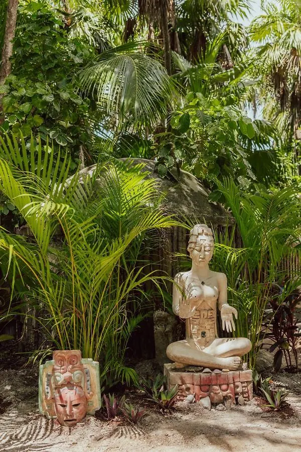 Yaxchen Tulum Cabanas & Cenote Mexikó