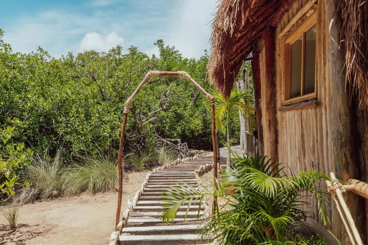 Yaxchen Tulum Cabanas & Cenote