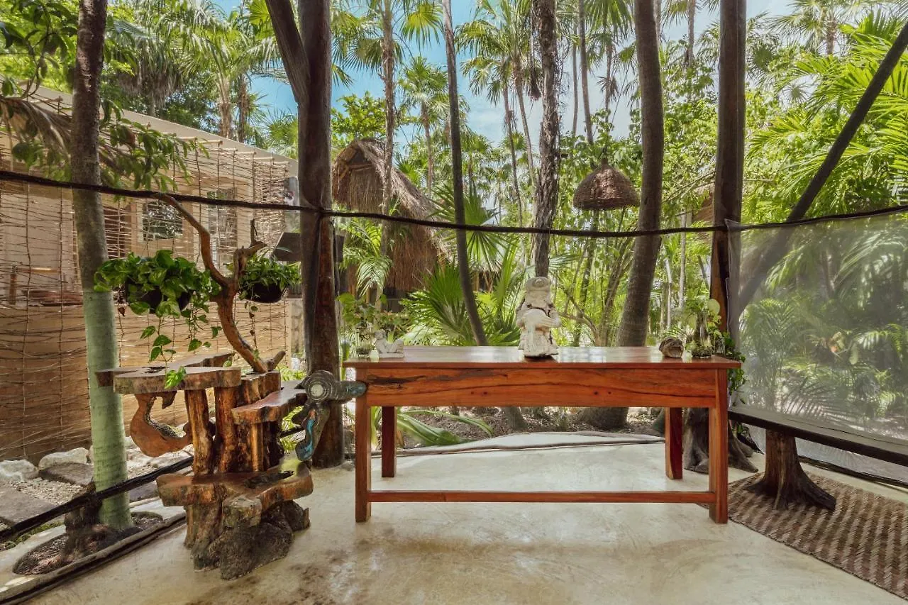 Yaxchen Tulum Cabanas & Cenote 0*,