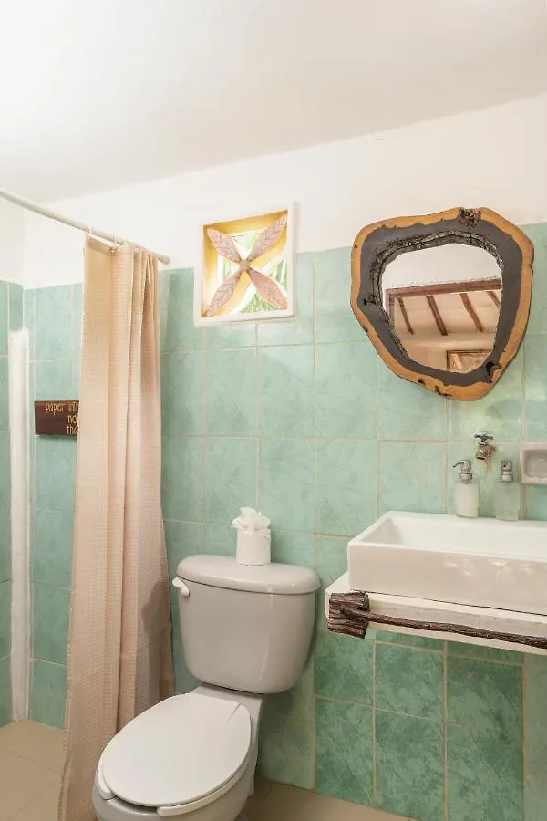 Yaxchen Tulum Cabanas & Cenote Lodge